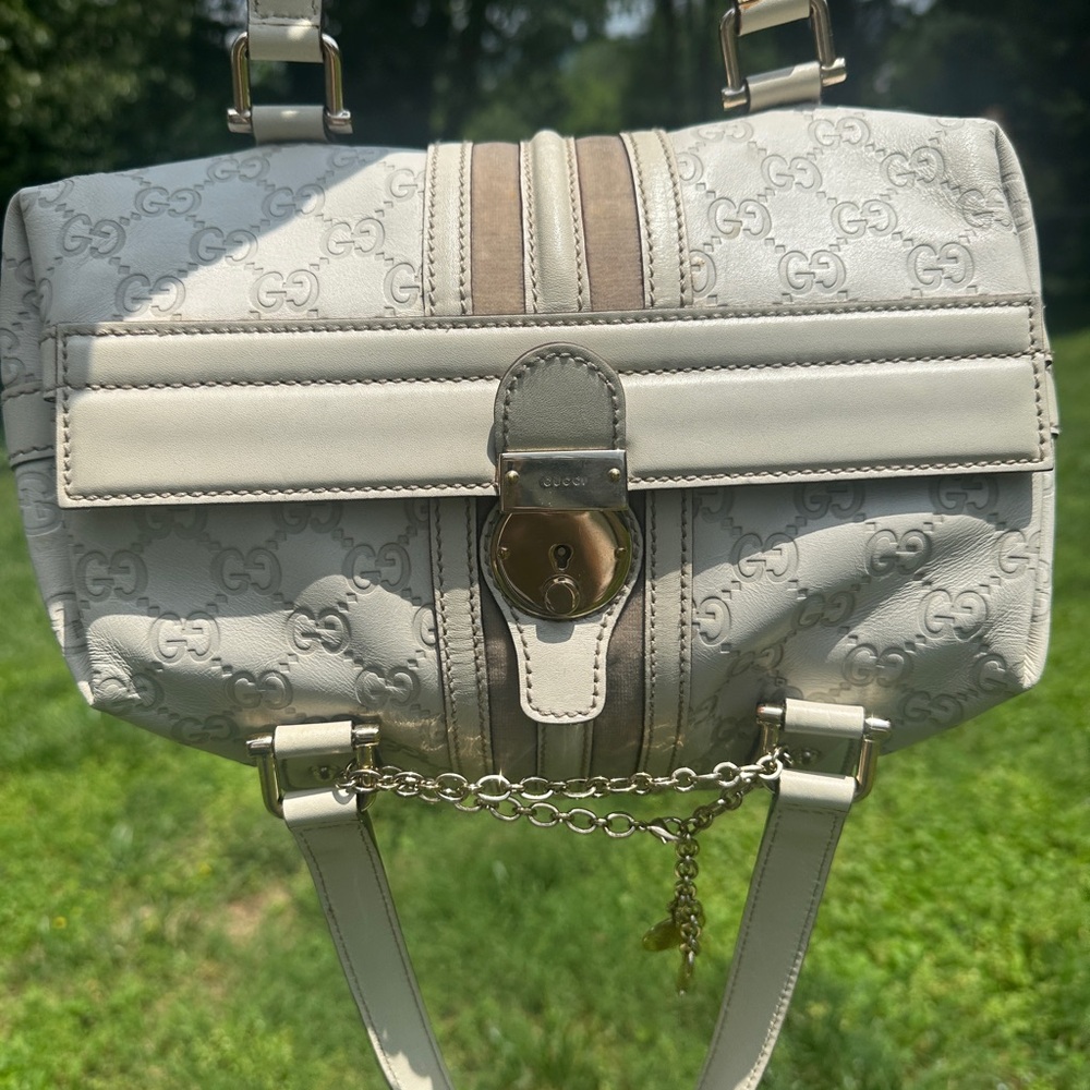 Gucci Leather Treasure Bag White and Beige w/ Key, charm, dusty & COA - Picture 5 of 17